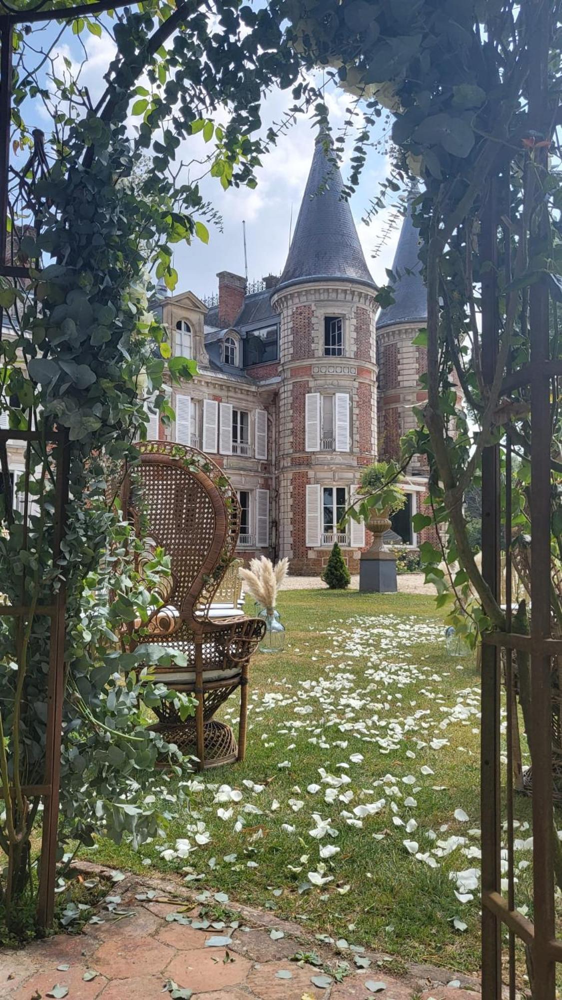 Chateau De La Plumasserie Fontenay Tresigny Bagian luar foto